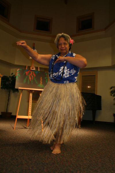 Hula Girl. Photo by Pam McCulloch.