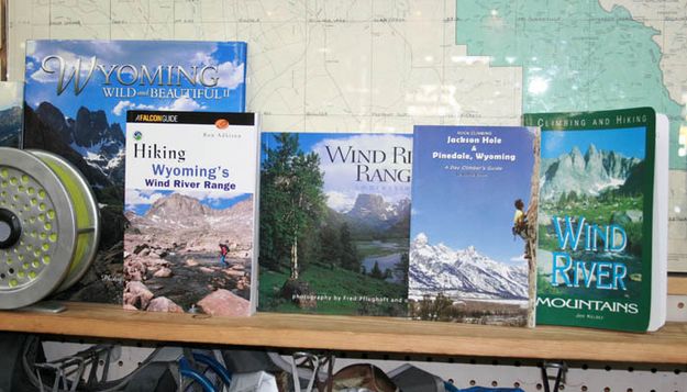 Hiking Guides. Photo by Dawn Ballou, Pinedale Online.