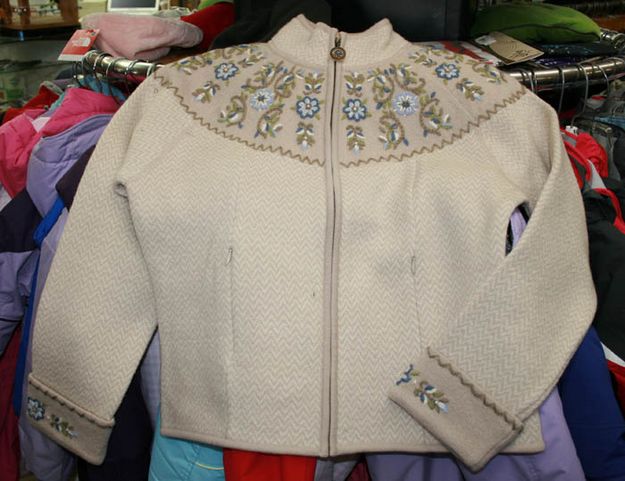 Islandic Wool Sweater. Photo by Dawn Ballou, Pinedale Online.