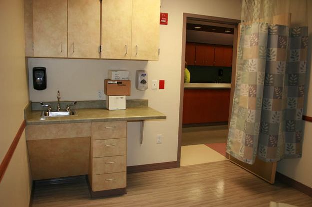 OB-GYN Exam Room. Photo by Dawn Ballou, Pinedale Online.
