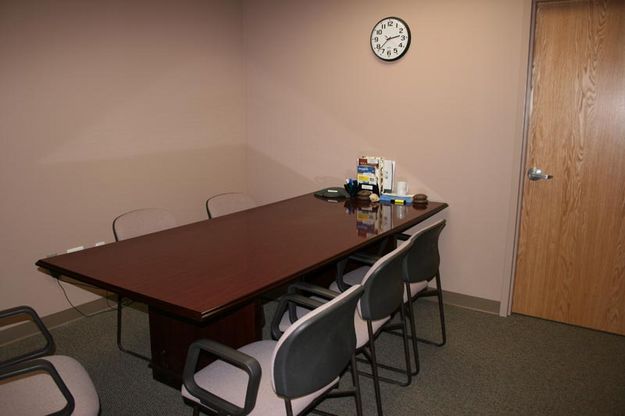 Small meeting area. Photo by Dawn Ballou, Pinedale Online.