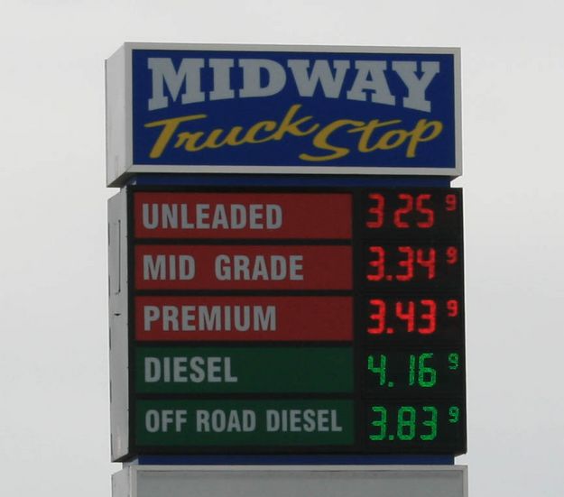 Cost of Diesel goes up. Photo by Dawn Ballou, Pinedale Online.