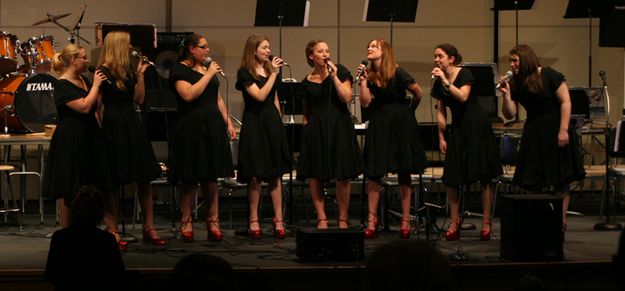 Jazz Choir. Photo by Pam McCulloch, Pinedale Online.