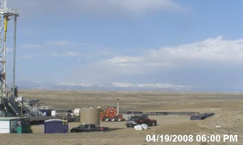 New gas well April 19 2008. Photo by Wyoming DEQ.