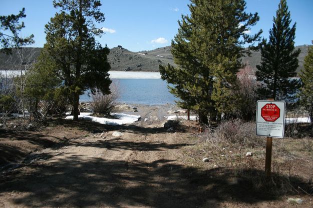 Meadow Lake boat ramp. Photo by Dawn Ballou, Pinedale Online.