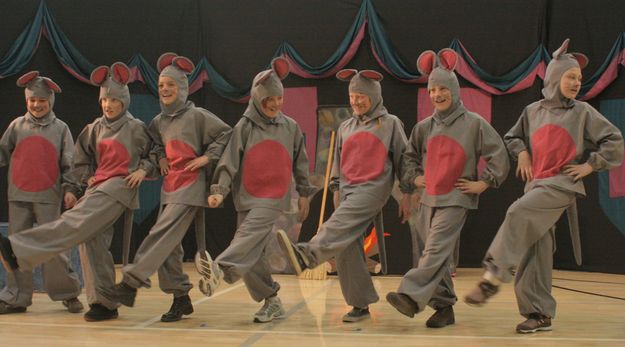 Dancing Mice. Photo by Tim Ruland, Pinedale Fine Arts Council.