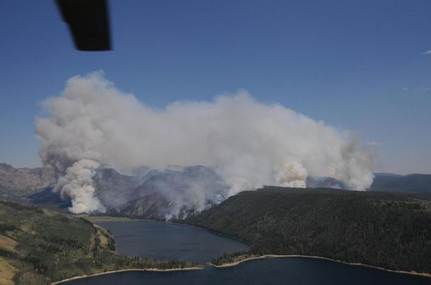 New Fork Lakes fire. Photo by Chris Havener.