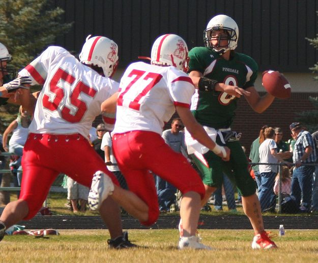 Touchdown, Pinedale 27-0. Photo by Clint Gilchrist, Pinedale Online.