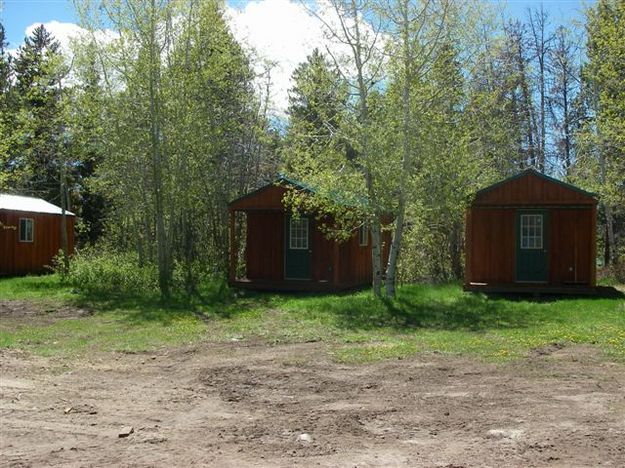 Half Moon Cabins. Photo by Half Moon Lake Resort.