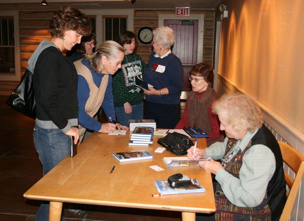 Book Signing. Photo by Dawn Ballou, Pinedale Online.