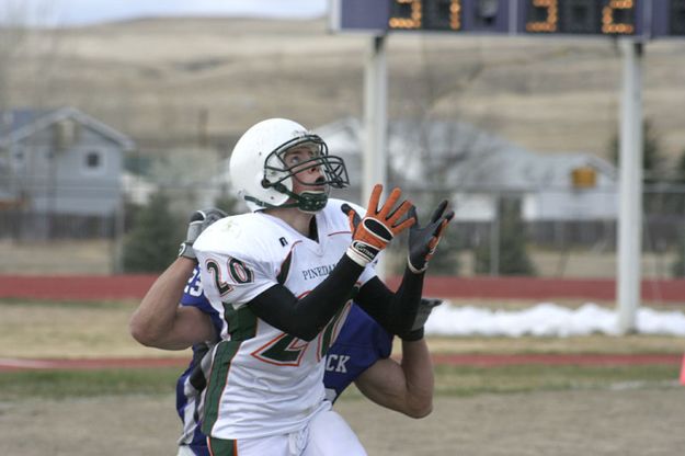 Fourth-down heave part 1. Photo by Jonathan Van Dyke, Pinedale Roundup.