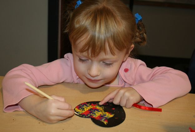 Craft Time. Photo by Pam McCulloch, Pinedale Online.