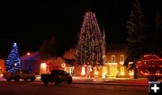 Courthouse lights. Photo by Dawn Ballou, Pinedale Online.