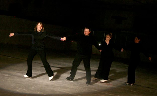 Adult Skaters. Photo by Pam McCulloch, Pinedale Online.
