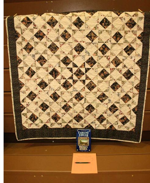 Broken Dishes Quilt. Photo by Dawn Ballou, Pinedale Online.