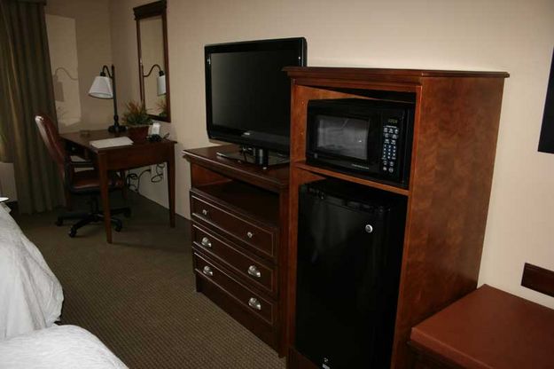 TV in room. Photo by Dawn Ballou, Pinedale Online.