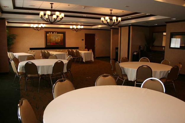 Meeting Room. Photo by Dawn Ballou, Pinedale Online.