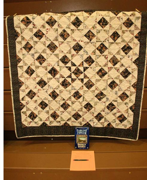 Broken dishes quilt. Photo by Dawn Ballou, Pinedale Online.