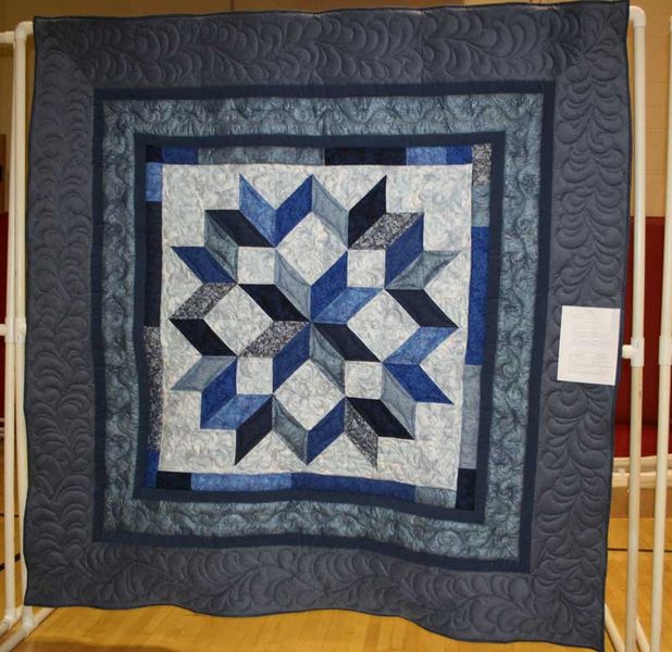 Donna's Quilt. Photo by Dawn Ballou, Pinedale Online.