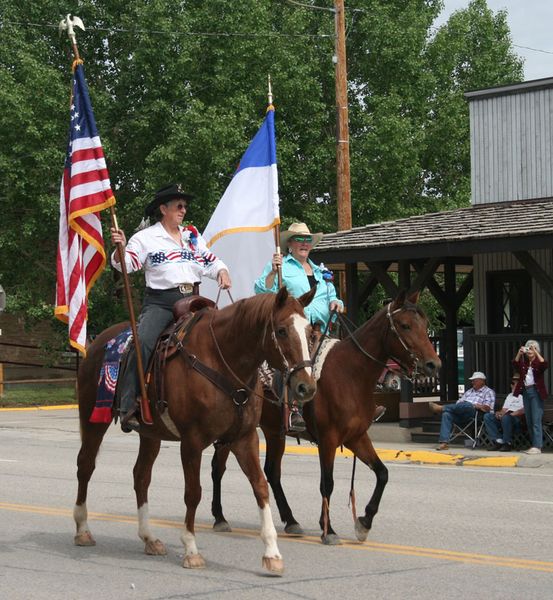 Flag Carriers. Photo by Dawn Ballou, Pinedale Online.