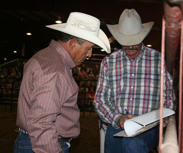 Judges. Photo by Dawn Ballou, Pinedale Online.