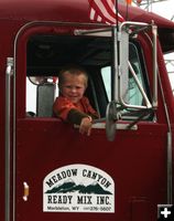 Throwing Candy. Photo by Dawn Ballou, Pinedale Online.