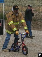 Live Auction. Photo by Pam McCulloch, Pinedale Online.