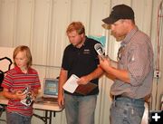 Carson Stinson judging. Photo by Dawn Ballou, Pinedale Online.