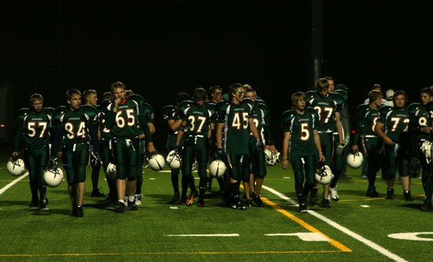 Leaving the Field. Photo by Pam McCulloch, Pinedale Online.