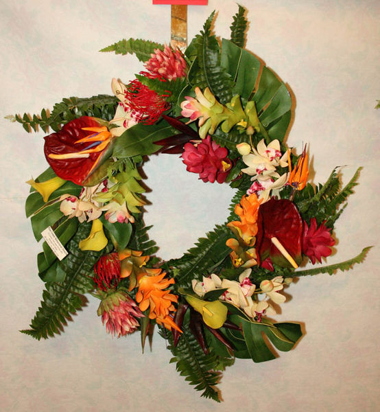 Hawaiian Wreath. Photo by Dawn Ballou, Pinedale Online.