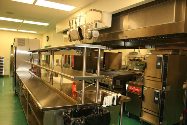 Kitchen. Photo by Dawn Ballou, Pinedale Online.