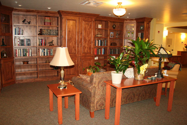 Living Room. Photo by Dawn Ballou, Pinedale Online.