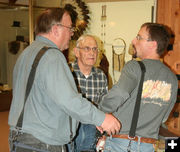 Talking history. Photo by Dawn Ballou, Pinedale Online.