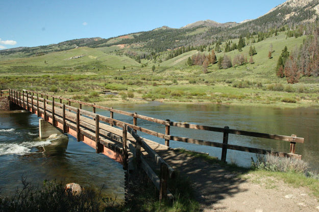 Foot bridge. Photo by Dawn Ballou, Pinedale Online.