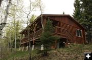 Cabin. Photo by Dawn Ballou, Pinedale Online.