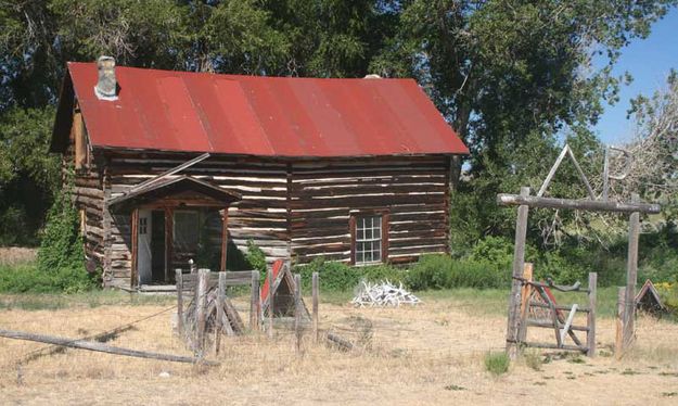 Sommers Homestead house. Photo by Dawn Ballou, Pinedale Online.