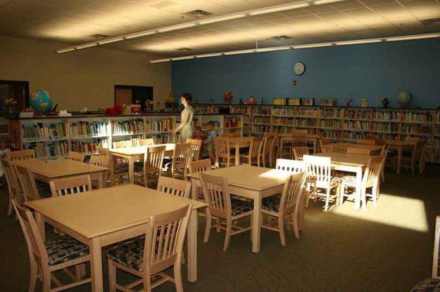 Library. Photo by Dawn Ballou, Pinedale Online.