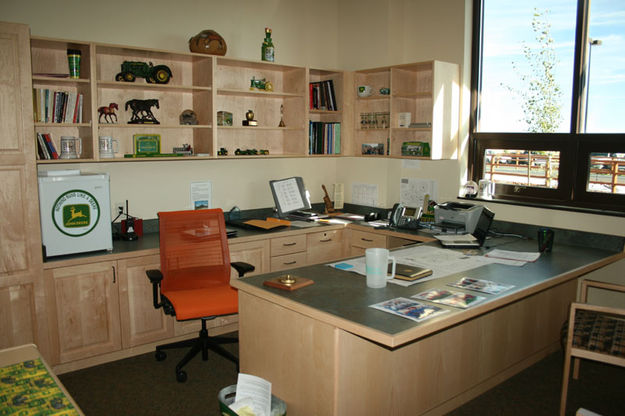 Asst. Principal's office. Photo by Dawn Ballou, Pinedale Online.