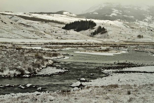 Snowy Upper Green. Photo by Dave Bell.