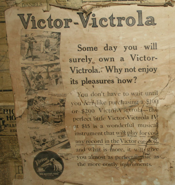 Victor-Victrola. Photo by Dawn Ballou, Pinedale Online.