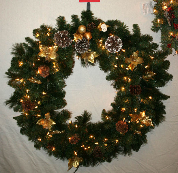 Rosemarie's wreath. Photo by Dawn Ballou, Pinedale Online.