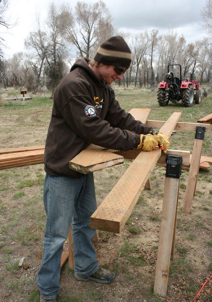 Being precise. Photo by Dawn Ballou, Pinedale Online.