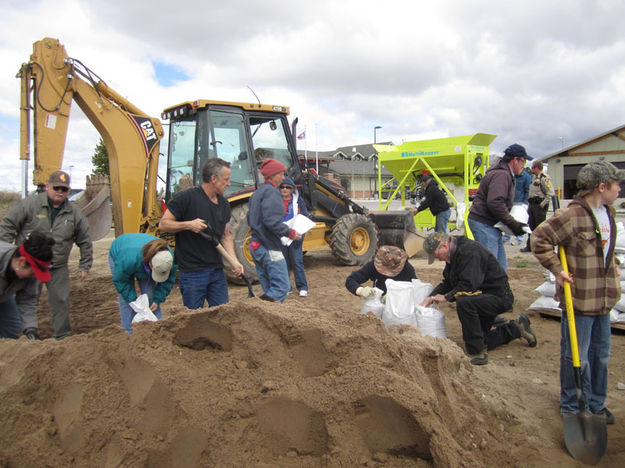 Big pile of sand. Photo by Bill Winney.