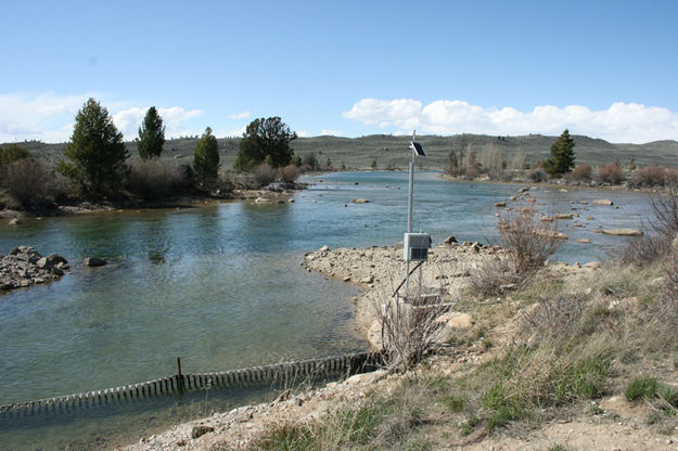 Upstream. Photo by Dawn Ballou, Pinedale Online.