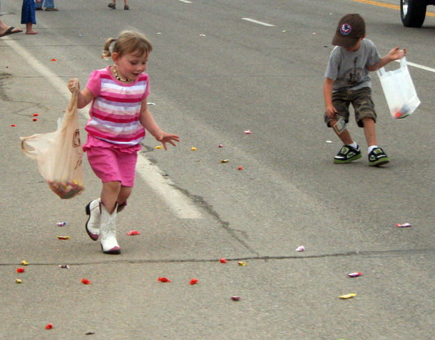 Parade Candy. Photo by Clint Gilchrist, Pinedale Online.