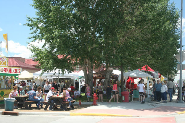 Street Fair. Photo by Dawn Ballou, Pinedale Online.