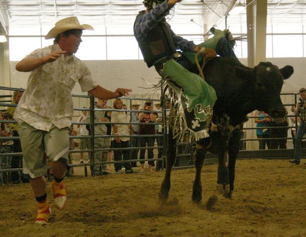 Zack Winer - slipping. Photo by Dawn Ballou, Pinedale Online.