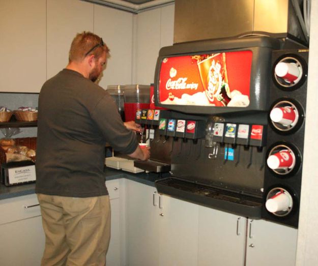 Drink center. Photo by Dawn Ballou, Pinedale Online.