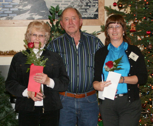 Thank You Volunteers. Photo by Clint Gilchrist, Pinedale Online.