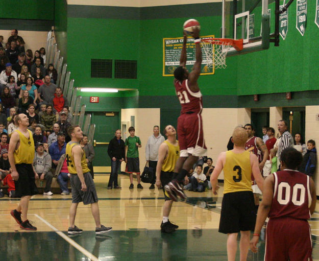 High jump. Photo by Dawn Ballou, Pinedale Online.